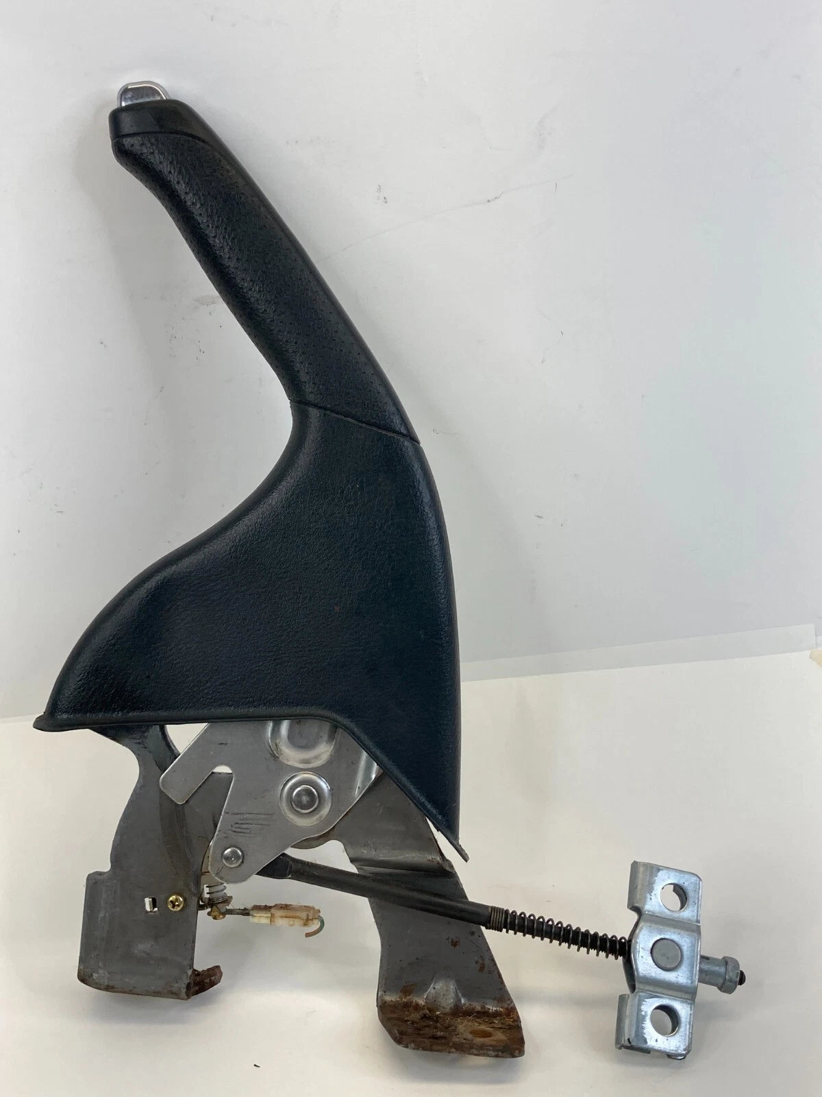 2003-2007 HONDA ACCORD SEDAN 2.4L L4 A/T EMERGENCY PARKING E BRAKE LEVER HANDLE