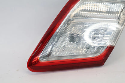 2010 2011 TOYOTA CAMRY REAR RIGHT TRUNK LID INNER TAILLIGHT BACKUP REVERSE LIGHT