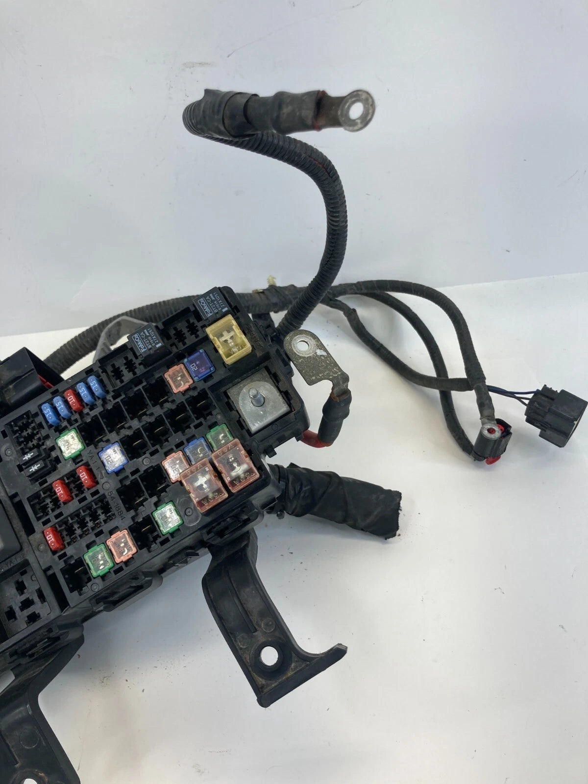 2010 2011 2012 FORD FUSION 2.5L ENGINE COMPARTMENT FUSE RELAY JUNCTION BOX OEM