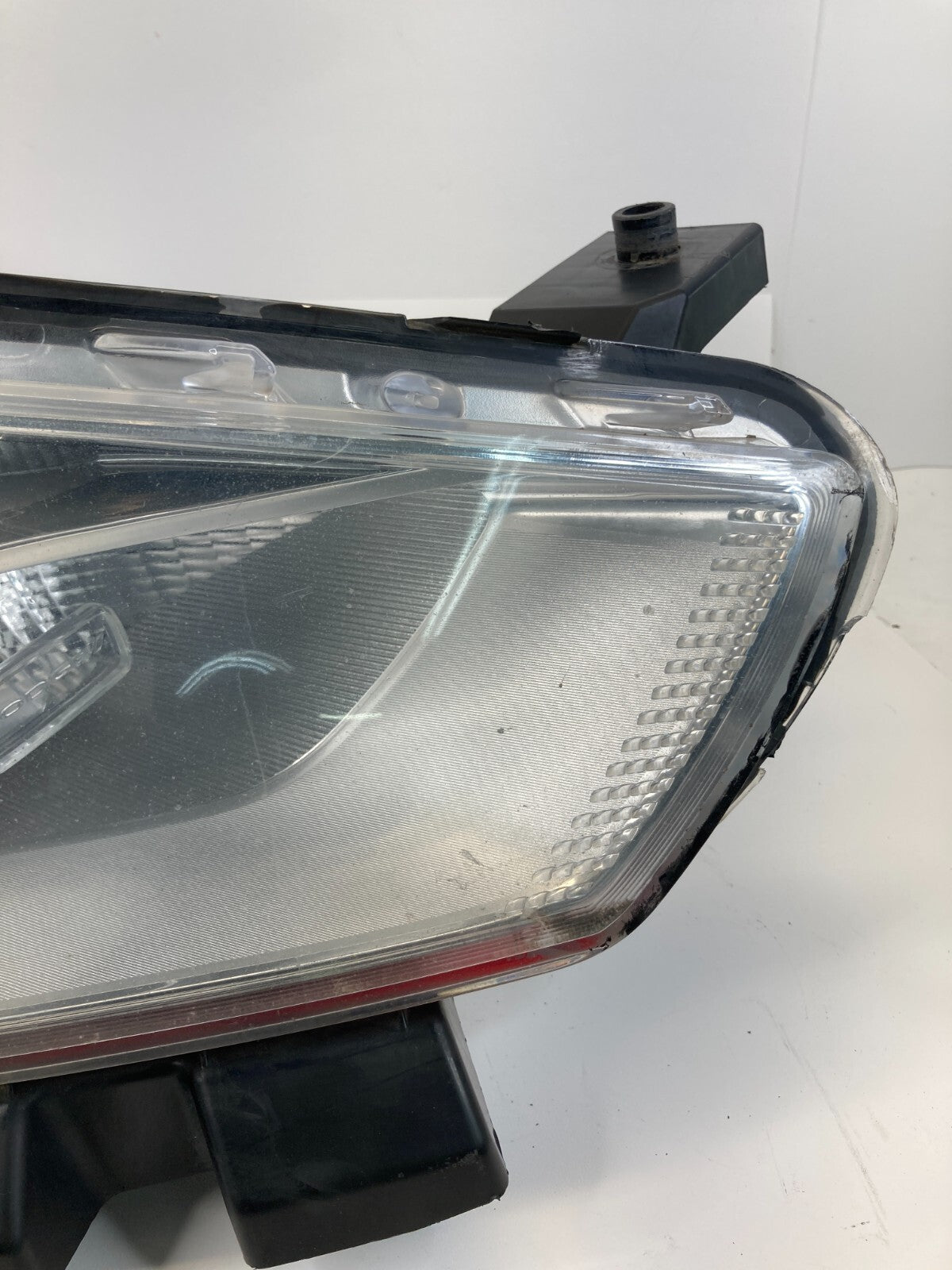 2013-2016 Dodge Dart Sedan Right Passenger Headlight Headlamp Halogen 68081388AE