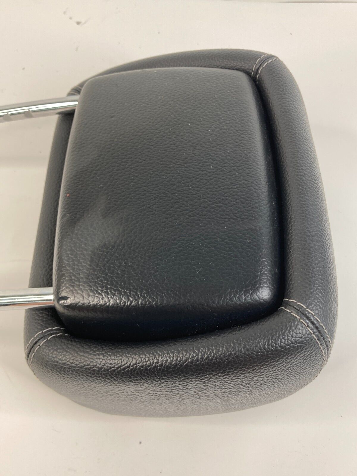 2006 2007 Mercedes-Benz ML500 Front Right Passenger Side Seat Headrest Head Rest