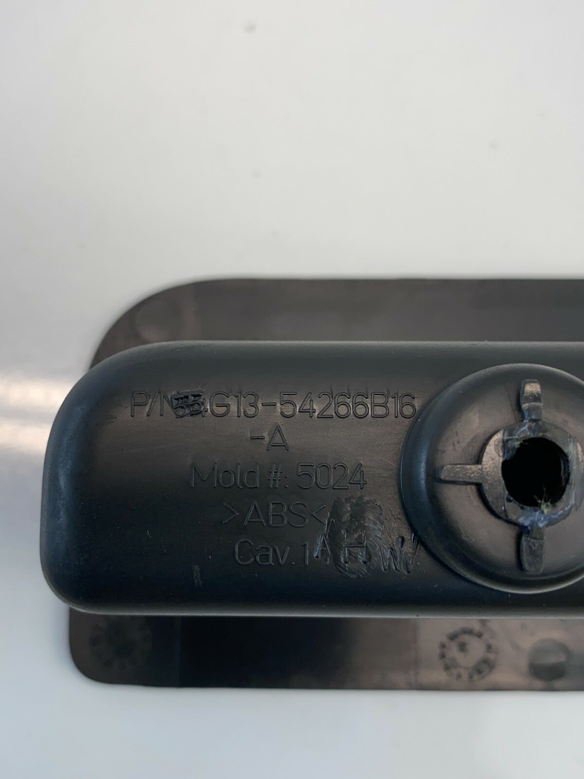 05-07 Ford Five Hundred Rear Right Door Window Switch Bezel Trim 54G13-54266B16