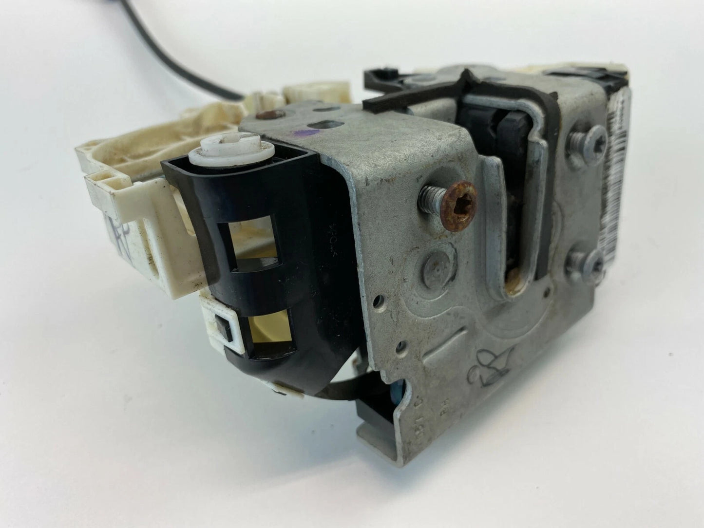 11-14 CHRYSLER 200 SEDAN REAR RIGHT BACK DOOR LOCK LATCH ACTUATOR 04589696AC OEM