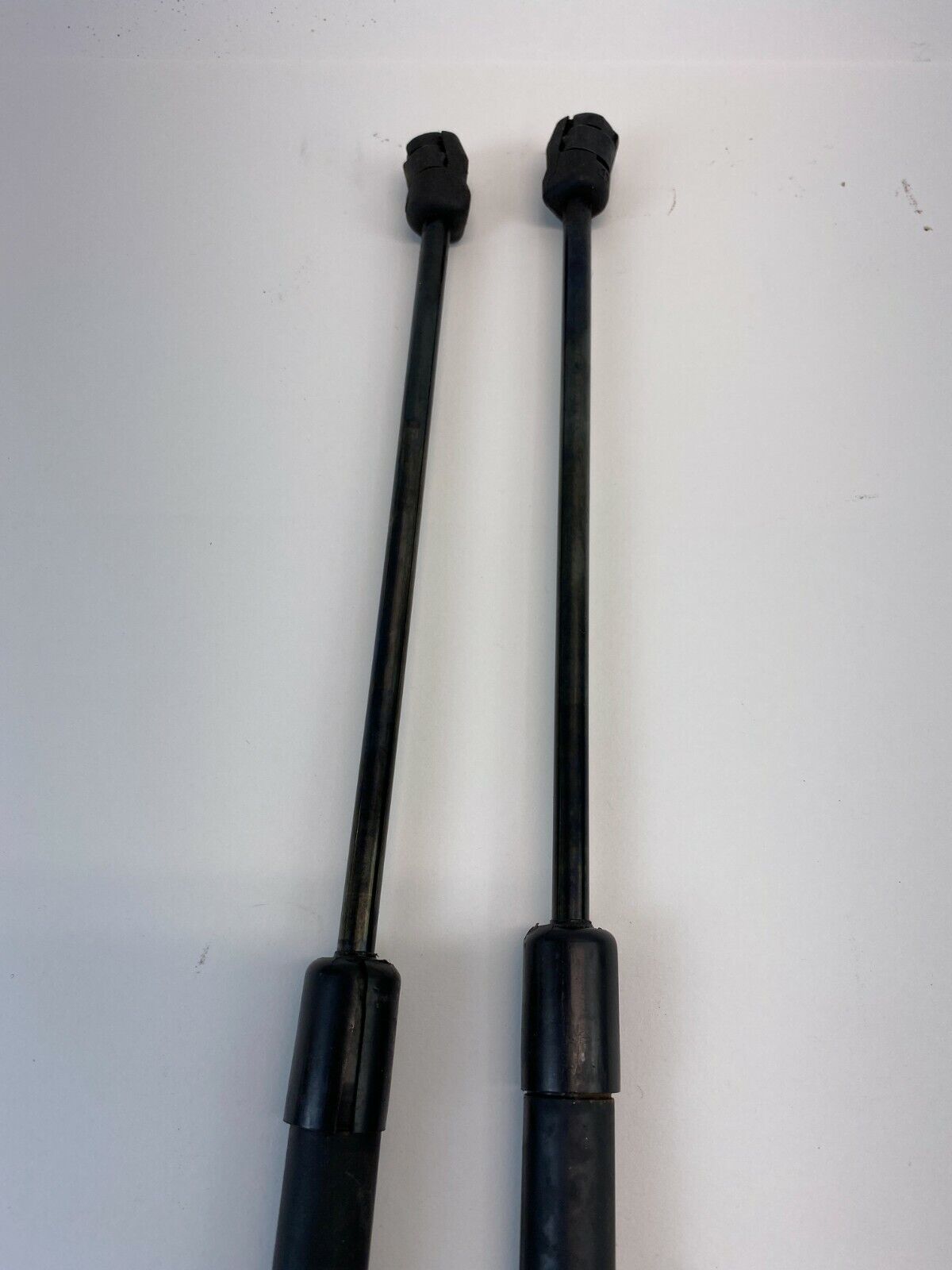 2003-2008 Pontiac Vibe Rear Liftgate Lift Supports Shock Struts Pair Set OEM