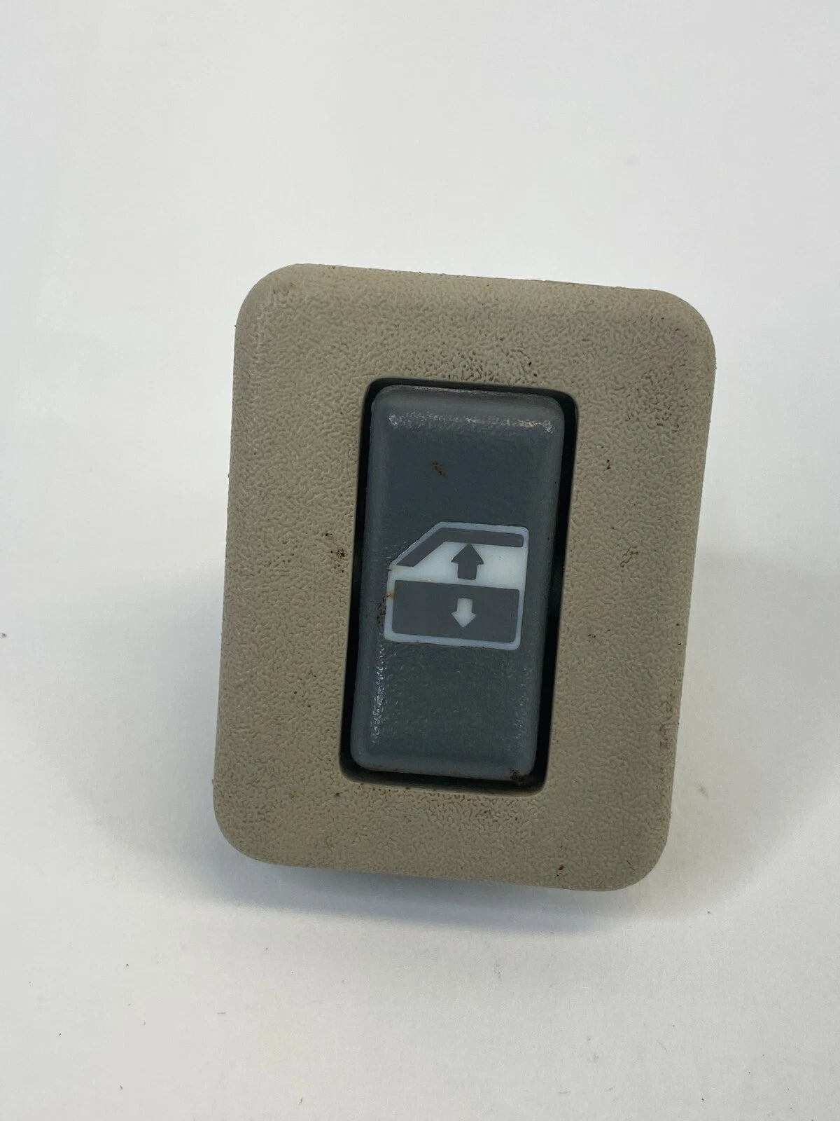 1999 2000 CADILLAC ESCALADE REAR LEFT SIDE DOOR POWER WINDOW SWITCH 15033680 OEM