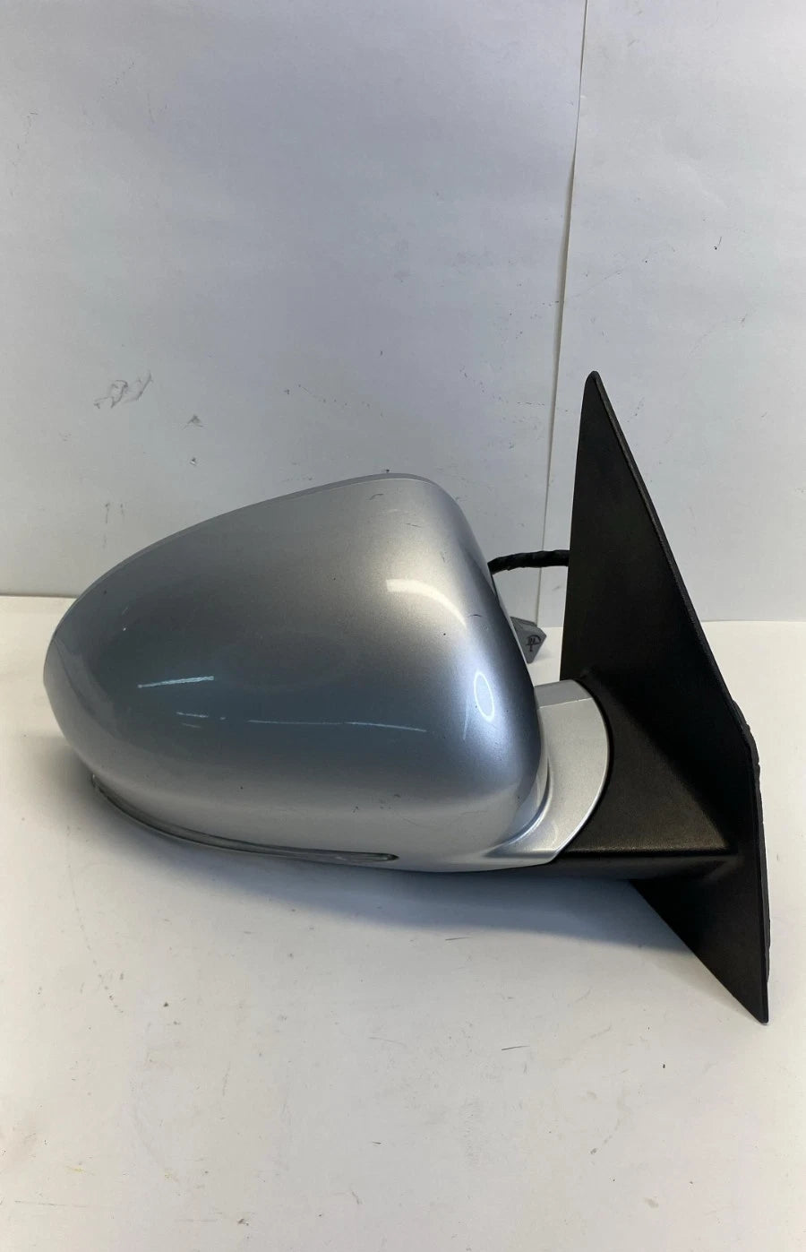 2008-2012 BUICK ENCLAVE FRONT RIGHT SIDE VIEW DOOR MIRROR OEM FACTORY 25887125