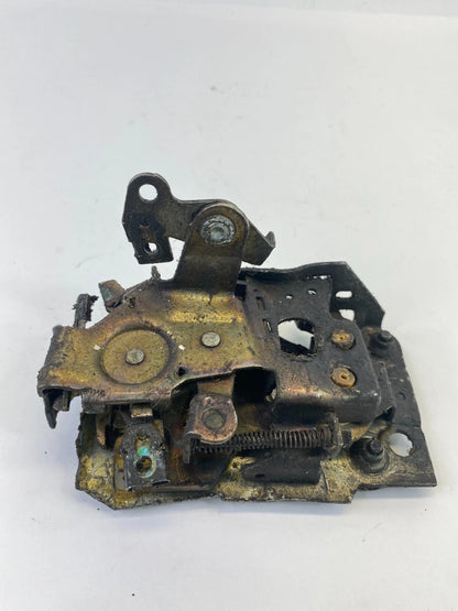 1999 2000 CADILLAC ESCALADE FRONT RIGHT PASSENGER DOOR LOCK LATCH ASSEMBLY FR RH