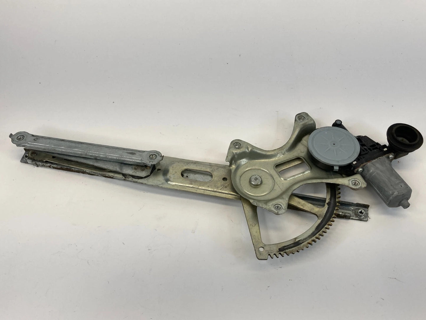 2006-2008 LEXUS IS250 IS350 FRONT RIGHT DOOR POWER WINDOW MOTOR 85710-58010 OEM
