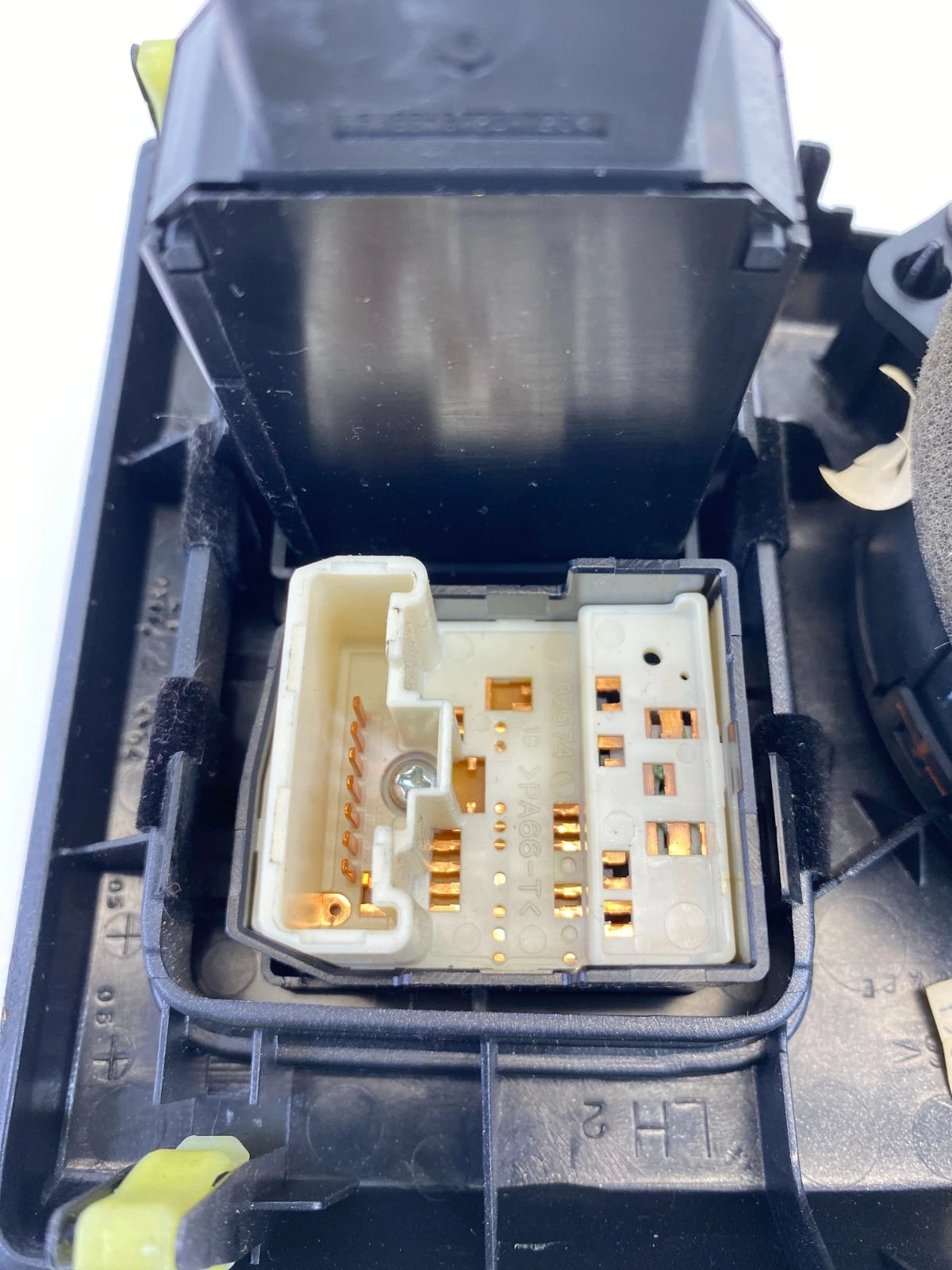 2003-2008 Pontiac Vibe Dash Side Air Vent Outlet w/ Mirror Dimmer Switch OEM