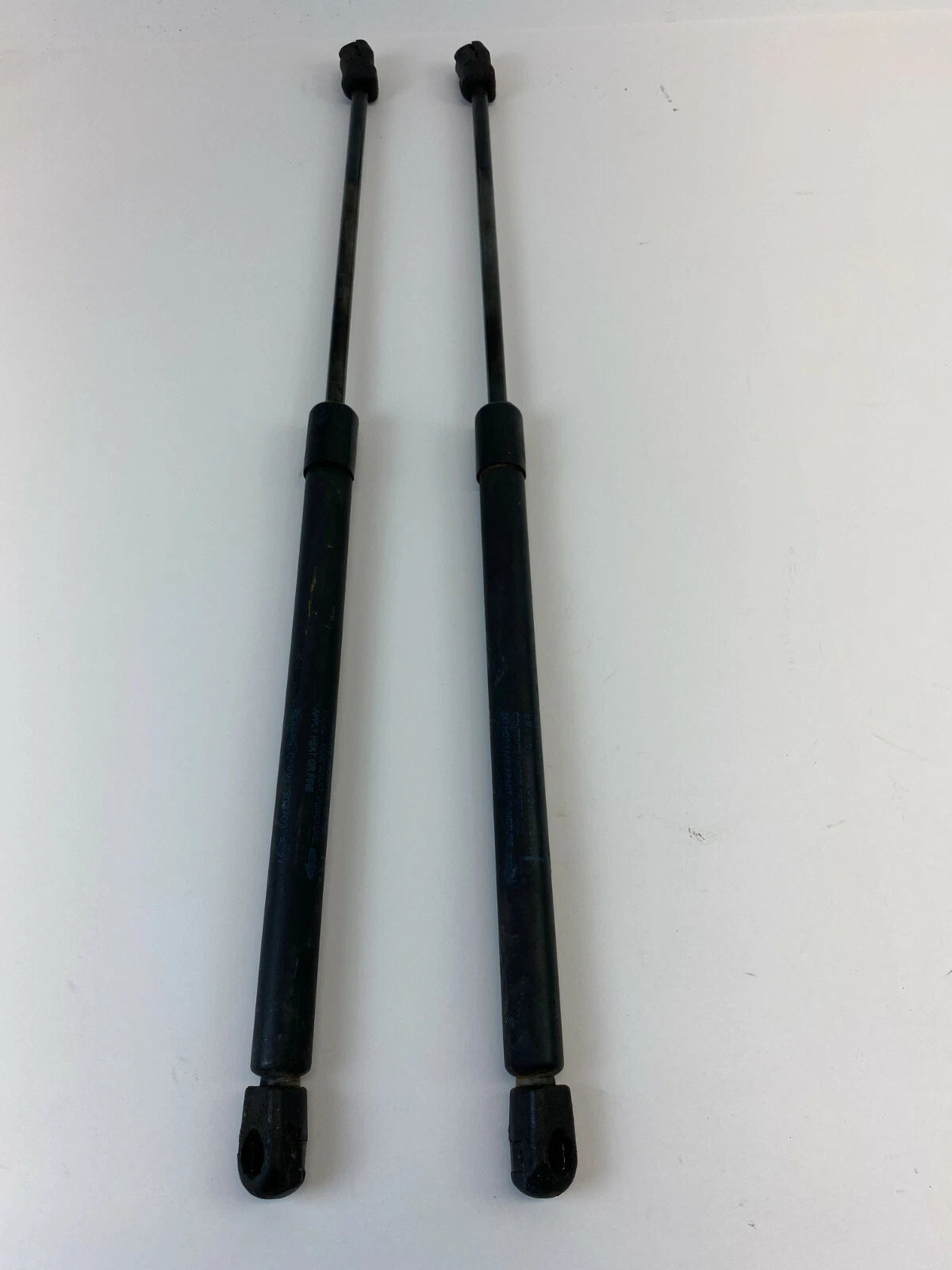 2003-2008 PONTIAC VIBE REAR LIFTGATE LIFT SUPPORTS SHOCK STRUTS PAIR SET OEM