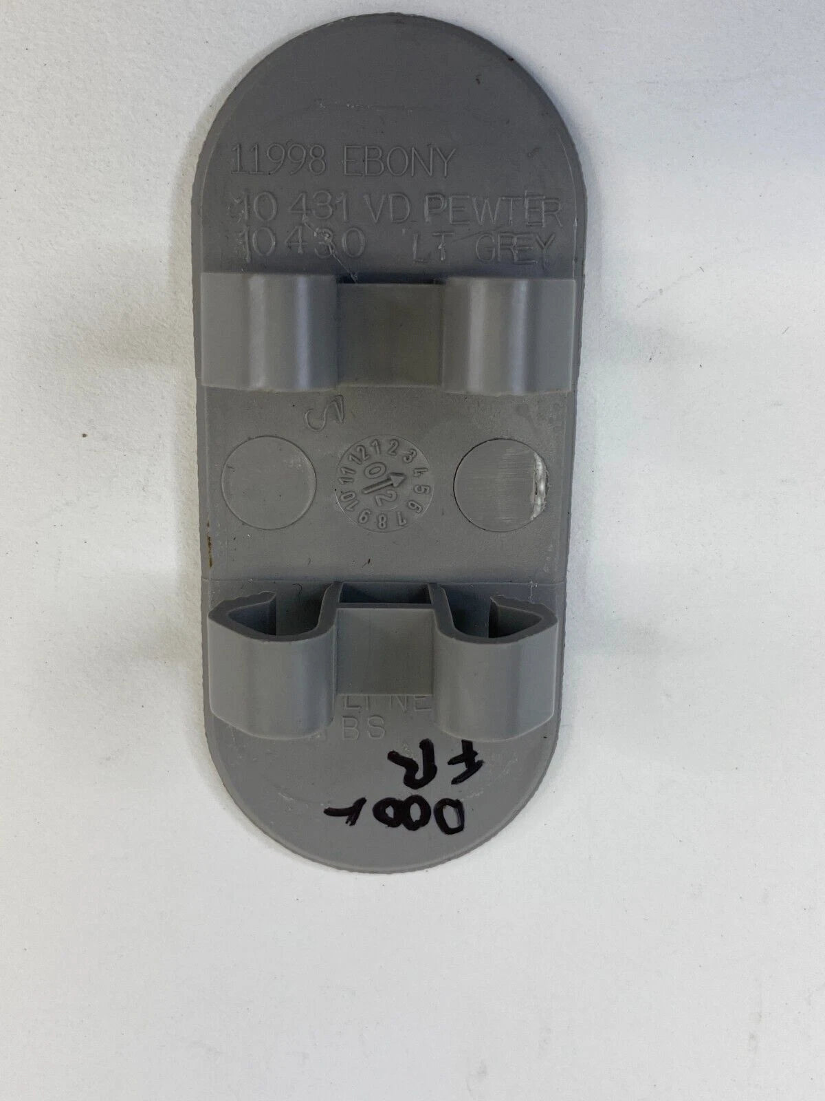 2004-2006 CADILLAC SRX FRONT RIGHT PASSENGER DOOR PLUG SCREW COVER TRIM CAP OEM