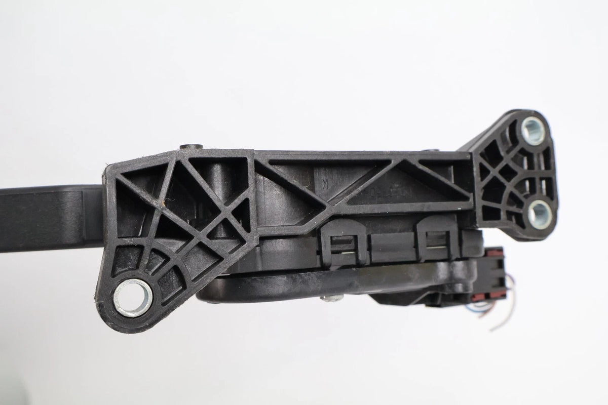 2006-2010 HUMMER H3 GAS PEDAL ACCELERATOR THROTTLE 25955673 OEM FACTORY