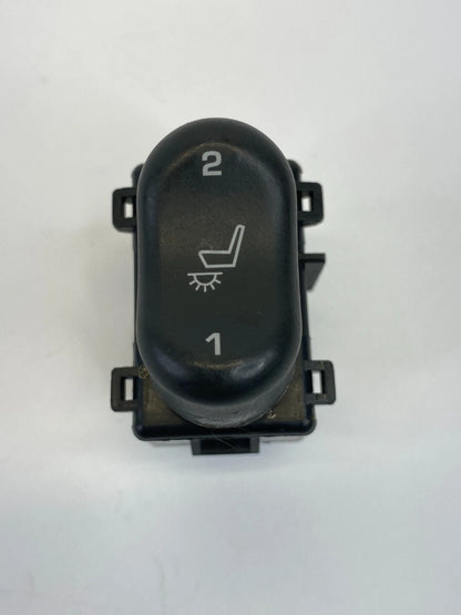 2004 2005 2006 2007 SATURN VUE HEATED HEAT SEAT BUTTON SWITCH 15776971 OEM
