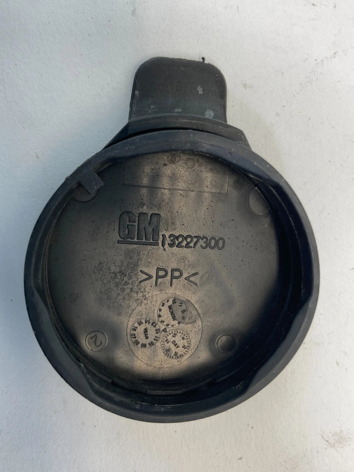 2010-2022 GMC TERRAIN WIPER WASHER FLUID RESERVOIR TANK BOTTLE CAP 13227300 OEM
