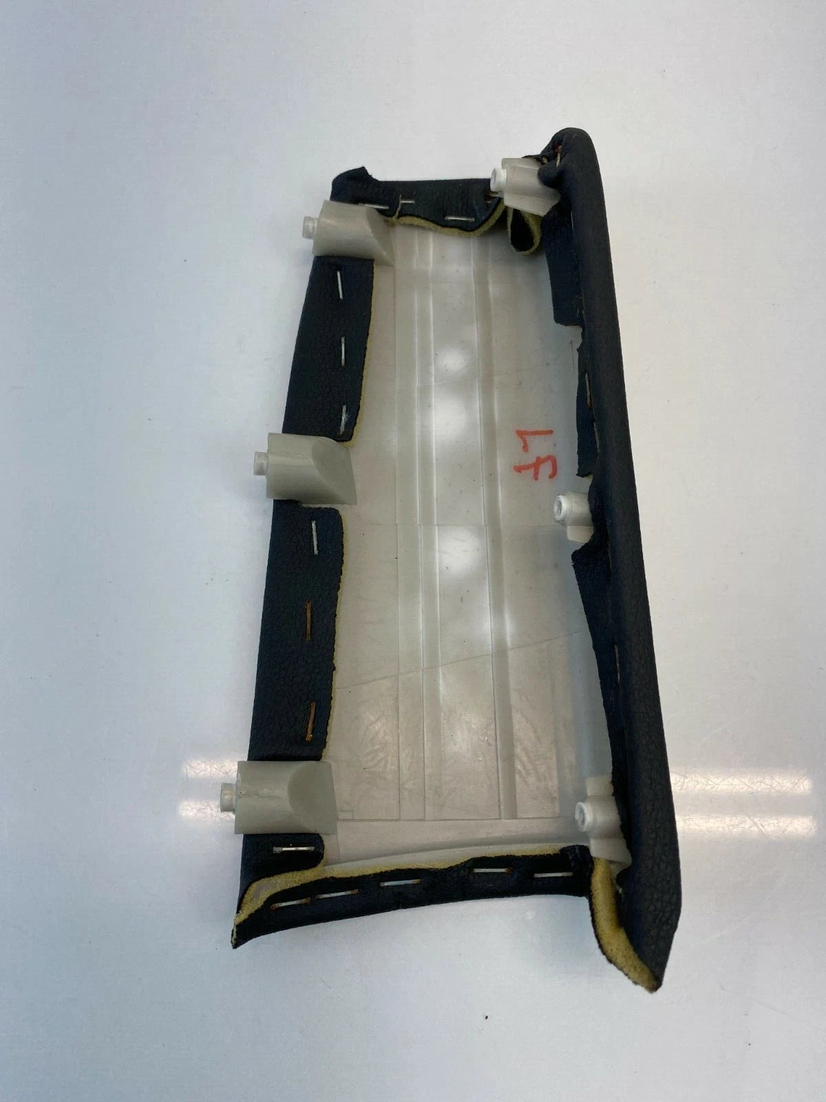 2015 2016 CHEVROLET CRUZE FRONT LEFT DRIVER SIDE INNER DOOR PANEL ARMREST COVER