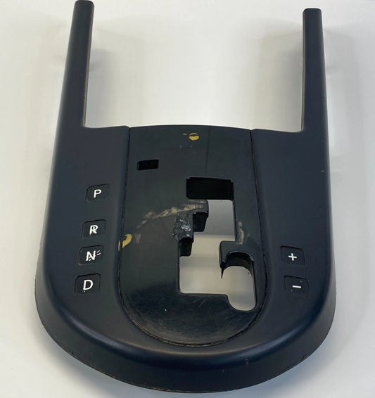2010-2013 KIA FORTE AUTOMATIC SHIFTER BEZEL TRIM COVER OEM FACTORY 84652-1M000