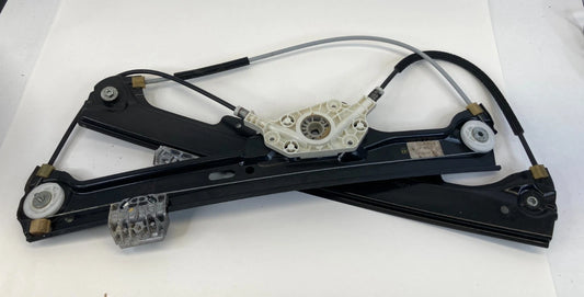 2004-2007 BMW 525I 530I SEDAN FRONT RIGHT SIDE POWER DOOR WINDOW REGULATOR