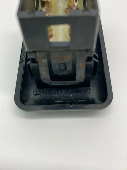 1993 94 95 96 1997 VOLVO 850 REAR LEFT SIDE WINDOW BUTTON SWITCH 03838658 OEM