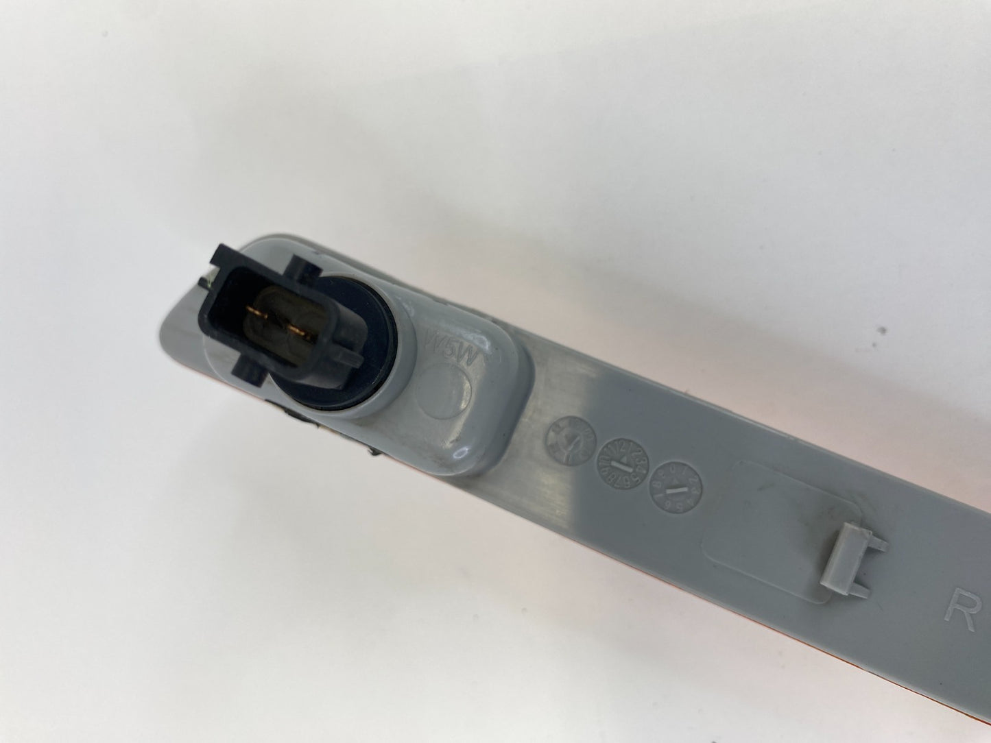 2003-2007 Saab 9-3 Front Right Passenger Bumper Side Marker Light Lamp OEM