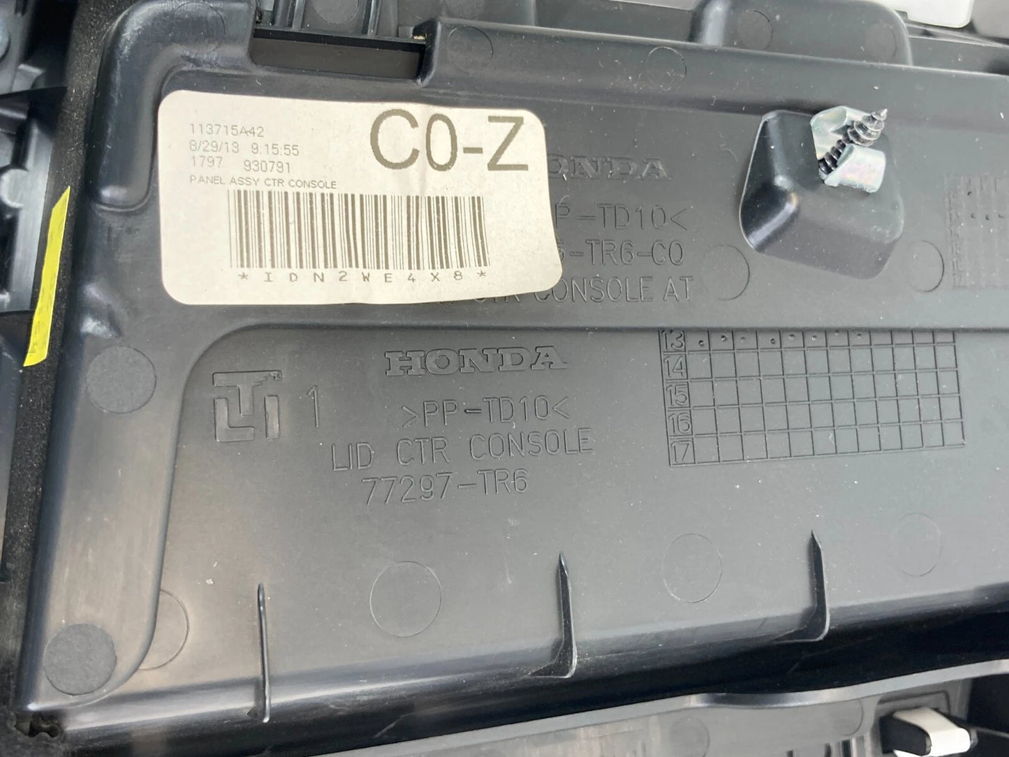 13-15 HONDA CIVIC CENTER CONSOLE AUTO SHIFTER SELECTOR TRIM PANEL 77297-TR6-C0