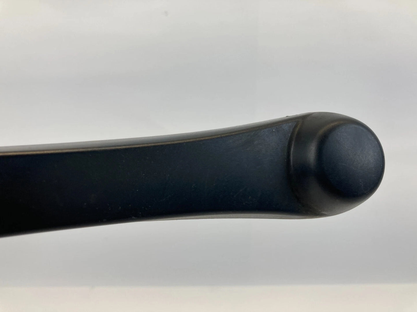 2004-2007 BMW 530I 525I LEFT SIDE WINDSHIELD WIPER ARM COVER 6161-7037356 OEM