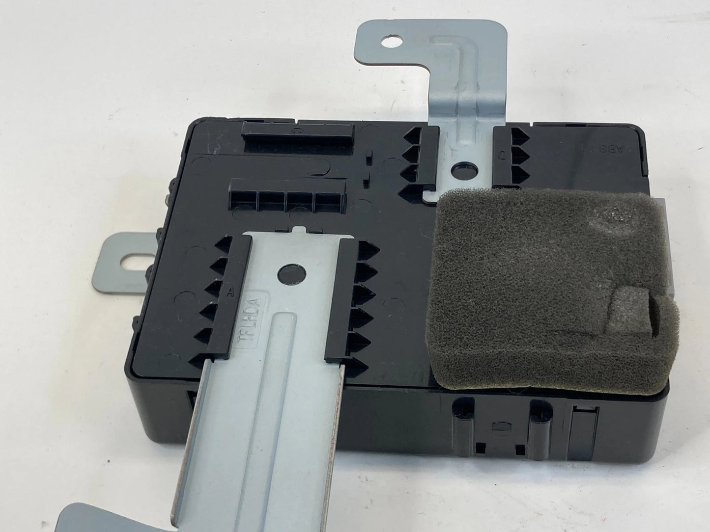 2013-2016 Kia Optima Body Computer Control Module BCM BCU 95400-2T825 OEM