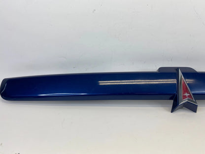 2008 PONTIAC TORRENT REAR TRUNK MOLDING GARNISH EMBLEM HANDLE 15820144 OEM