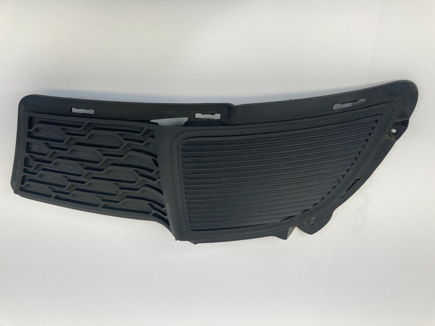 2011 2012 2013 Kia Forte Front Right Lower Bumper Grille Cover 86564-1M600 OEM