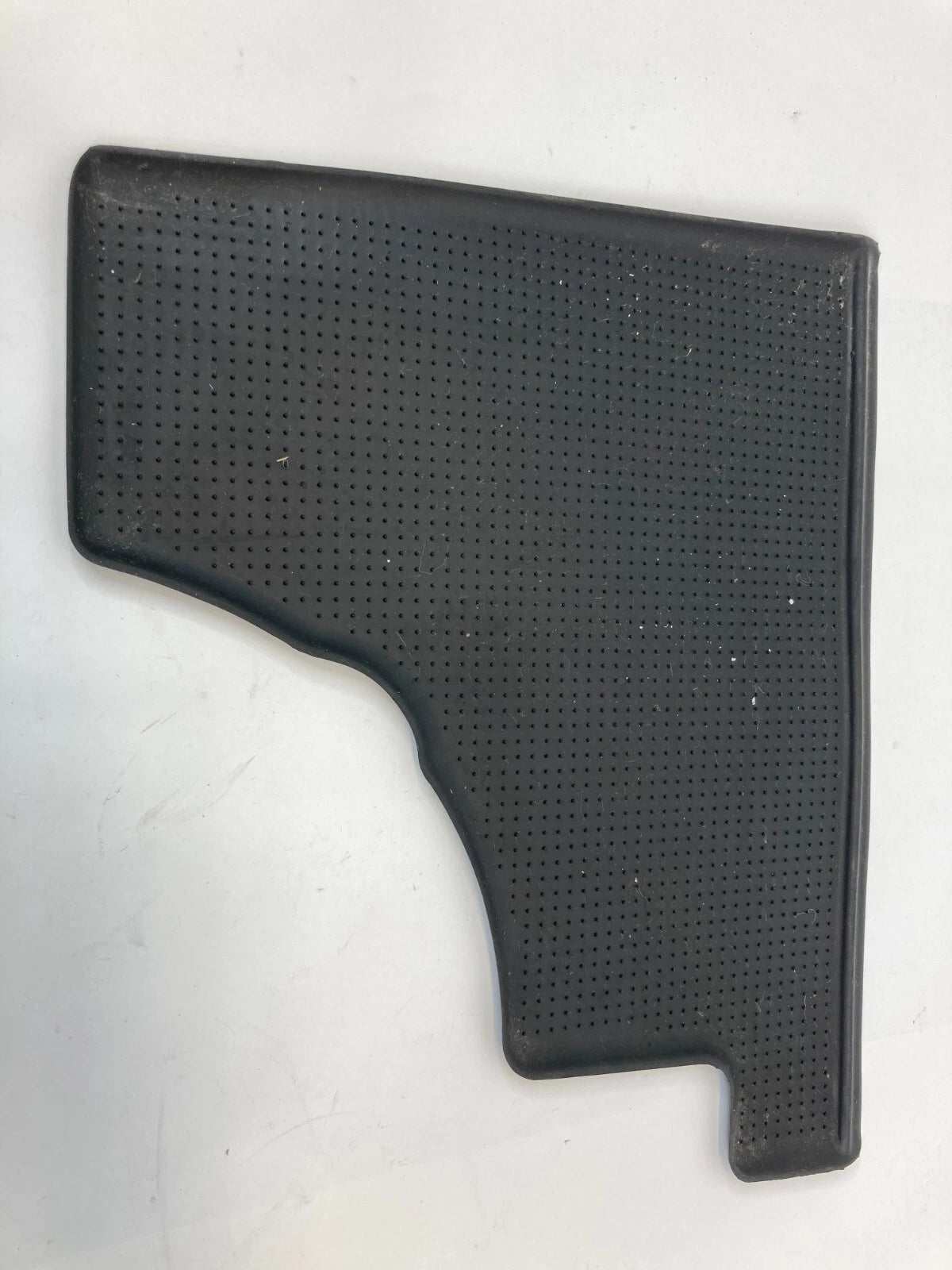 2001 2002 2003 2004 2005 PONTIAC AZTEK DASH PANEL GLOVE BOX MAT LINER RUBBER OEM