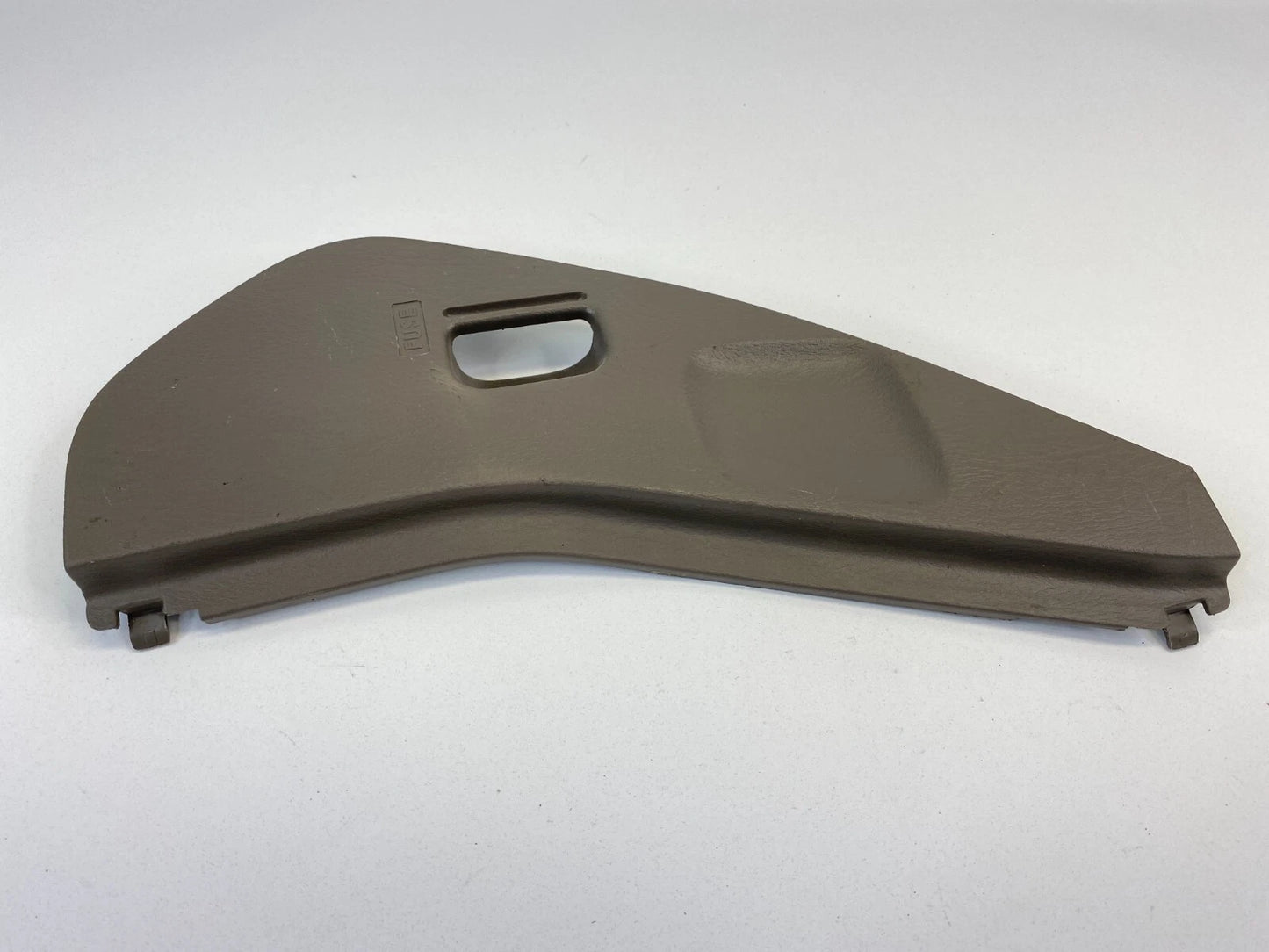 1998-2002 HONDA ACCORD DASH LEFT DRIVER SIDE FUSE BOX ACCESS DOOR TRIM 77216-S84