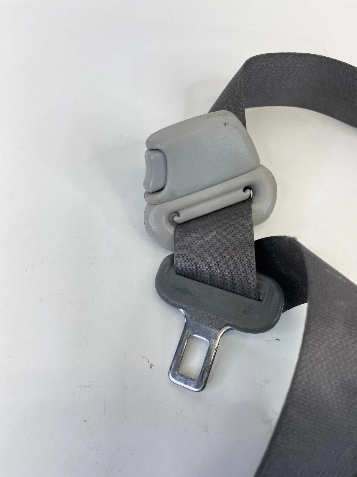 2004-2006 MAZDA MPV FRONT RIGHT PASSENGER SIDE SEAT BELT RECTRACTOR OEM