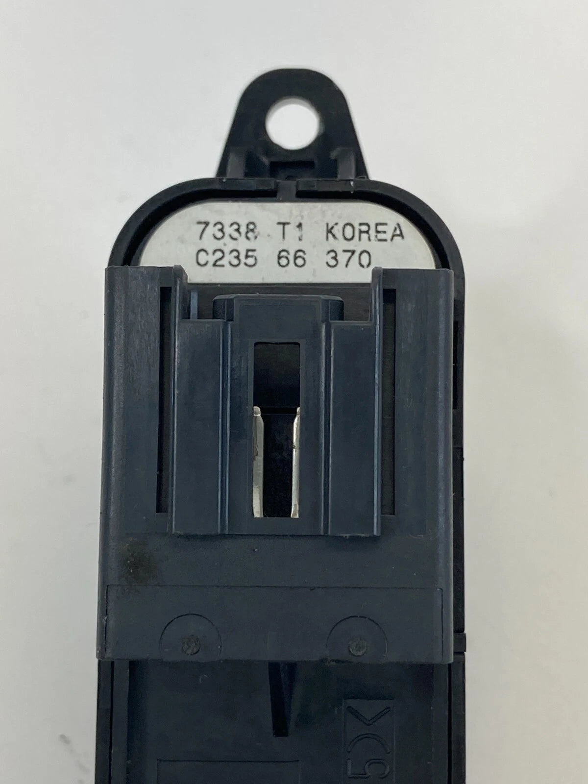 2006-2010 MAZDA6 MAZDA 6 REAR RIGHT PASSENGER WINDOW BUTTON SWITCH C235-66-370