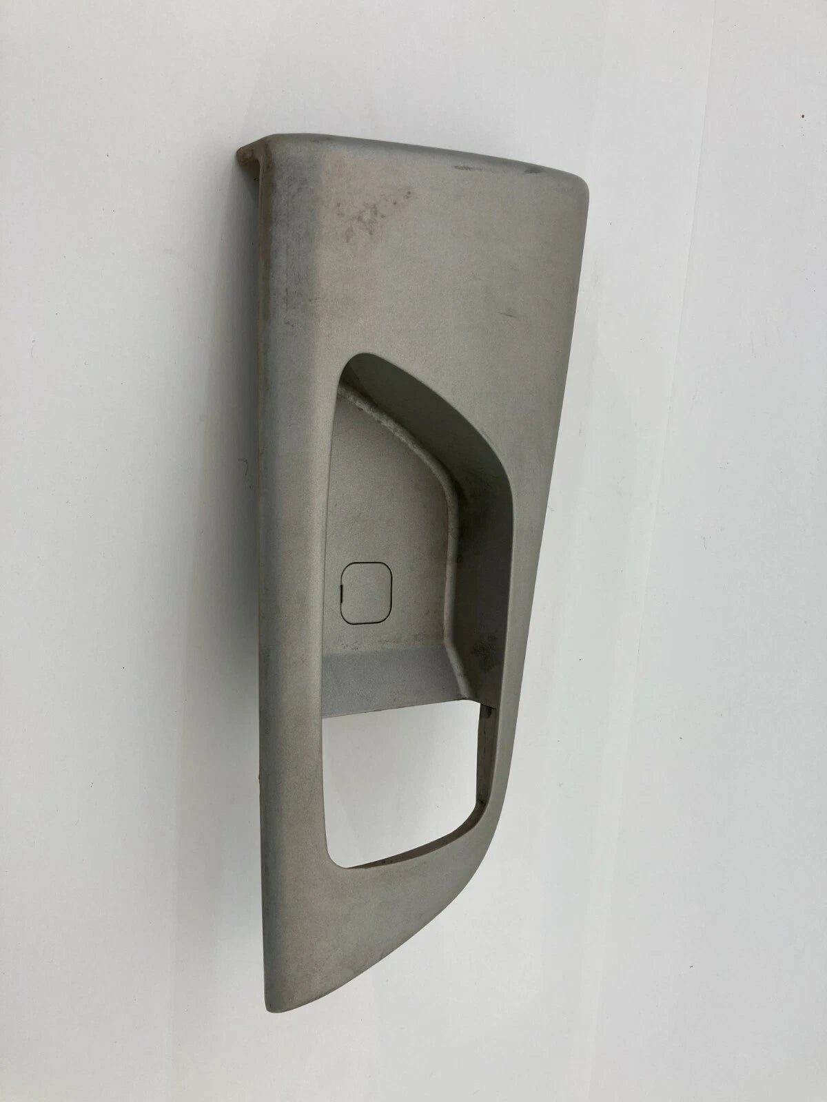 06-08 KIA OPTIMA REAR LEFT INTERIOR DOOR HANDLE COVER BEZEL TRIM 836112G000 OEM