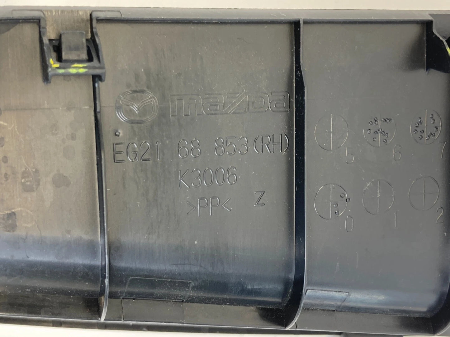 2007-2012 MAZDA CX-7 REAR RIGHT SIDE INNER TAIL LIGHT ACCESS COVER EG2168853 OEM