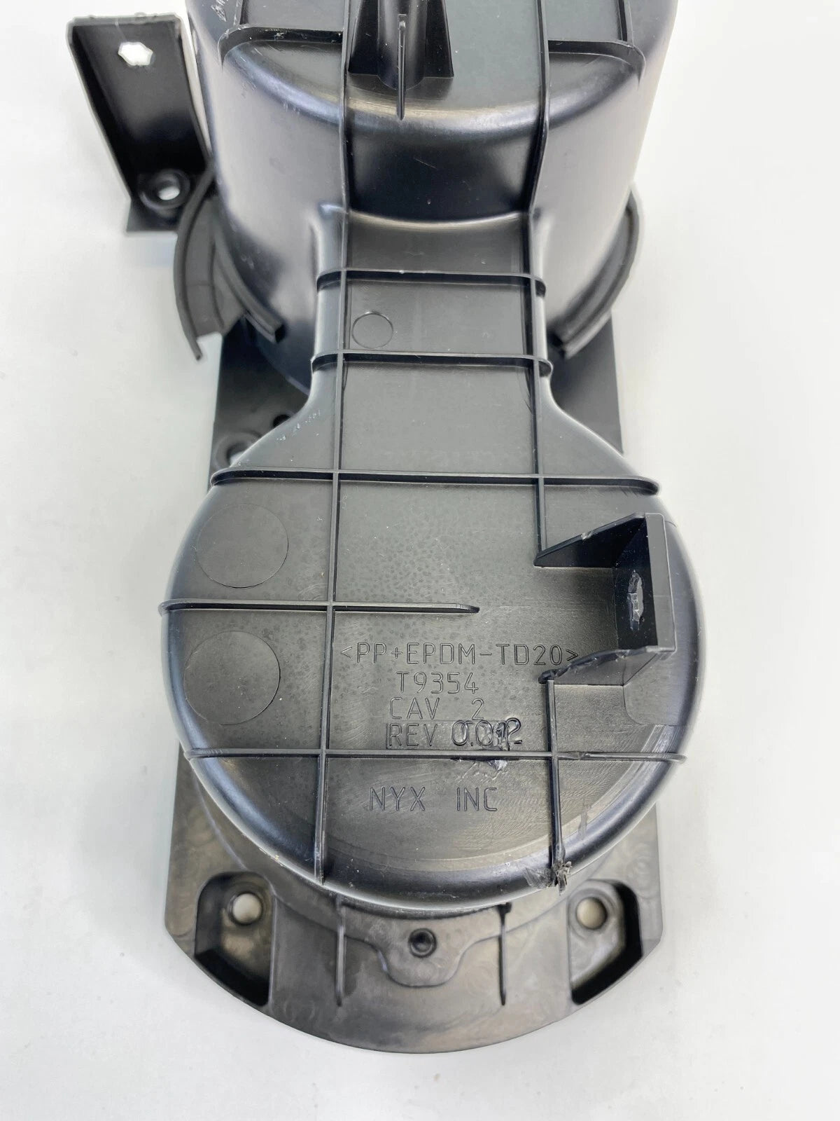 2011-2016 CHEVROLET CRUZE FRONT CENTER CONSOLE DUAL CUPHOLDER CUP HOLDER OEM