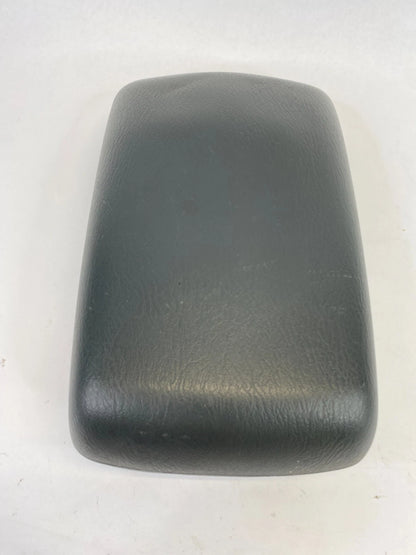 2002-2007 JEEP LIBERTY CENTER CONSOLE LID ARMREST ARM REST VINYL GRAY OEM