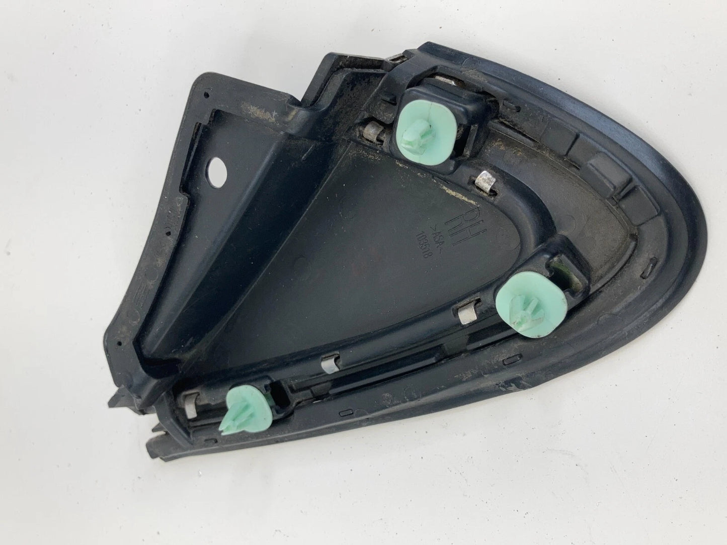 08-12 BUICK ENCLAVE FRONT RIGHT SIDE EXTERIOR PILLAR CORNER COVER MOLDING OEM
