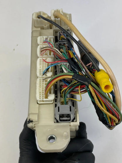 2010-2013 LEXUS IS250 IS350 2.5L LEFT FUSE BOX RELAY JUNCTION 82730-53051 OEM