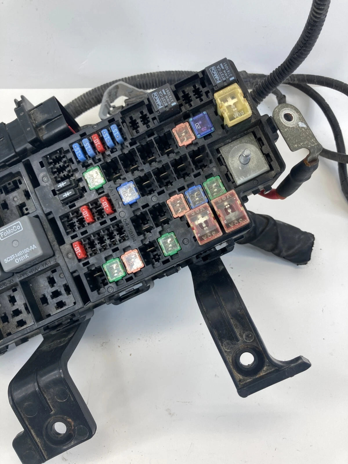 2010 2011 2012 FORD FUSION 2.5L ENGINE COMPARTMENT FUSE RELAY JUNCTION BOX OEM