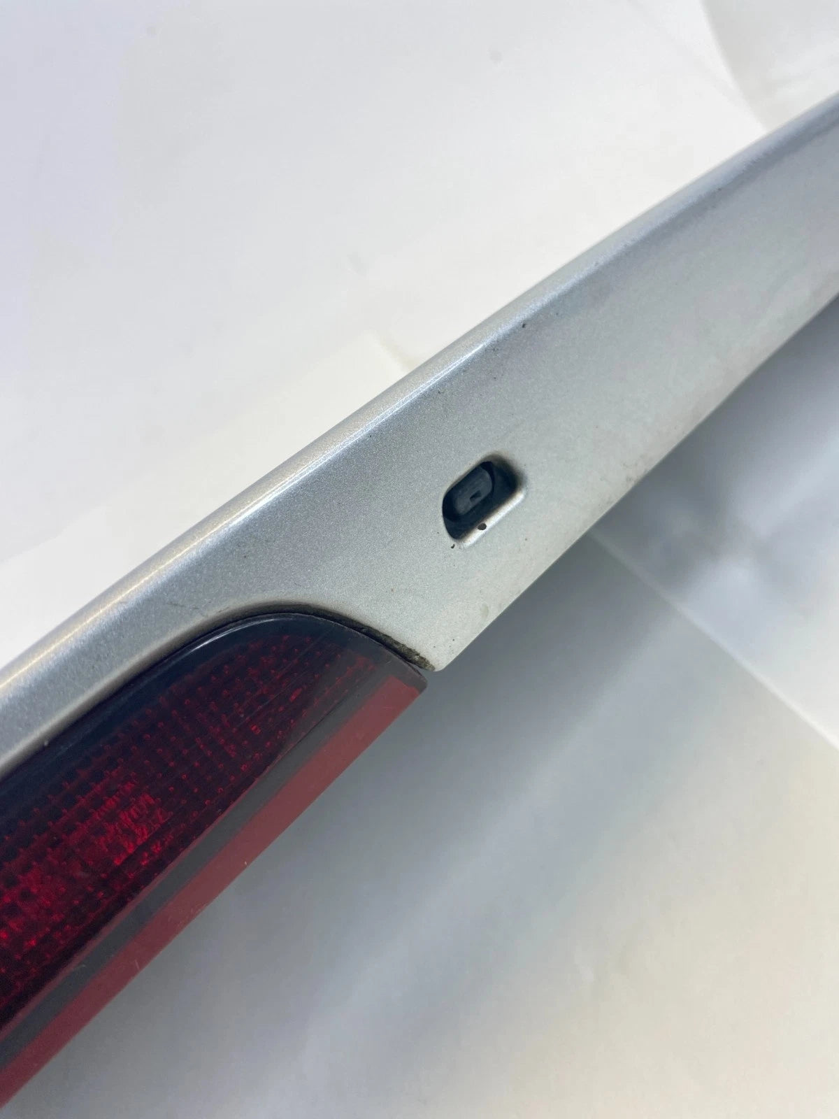 2008-2017 BUICK ENCLAVE TRUNK LIFTGATE LID SPOILER W/ THIRD BRAKE LIGHT 25830652