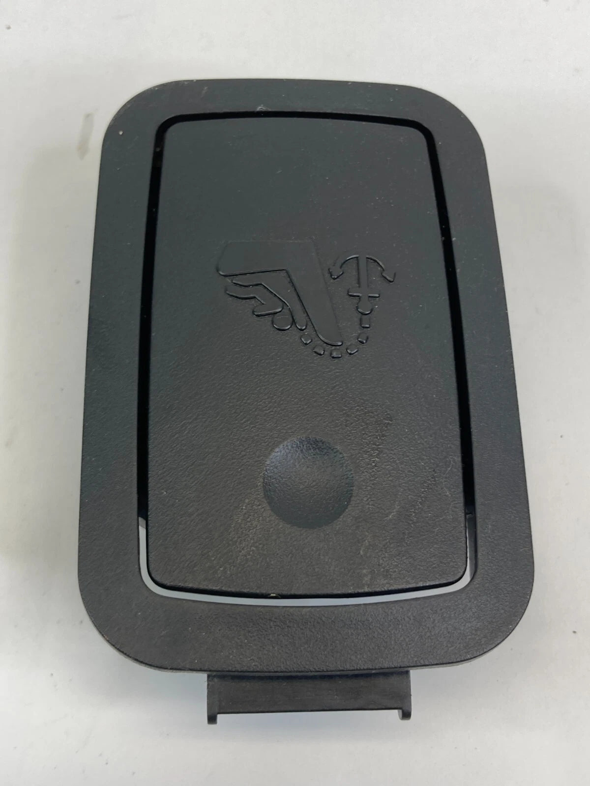 2011-2017 BUICK REGAL REAR SEAT CHILD ANCHOR HOLE TRIM COVER TRIM 15795997 OEM