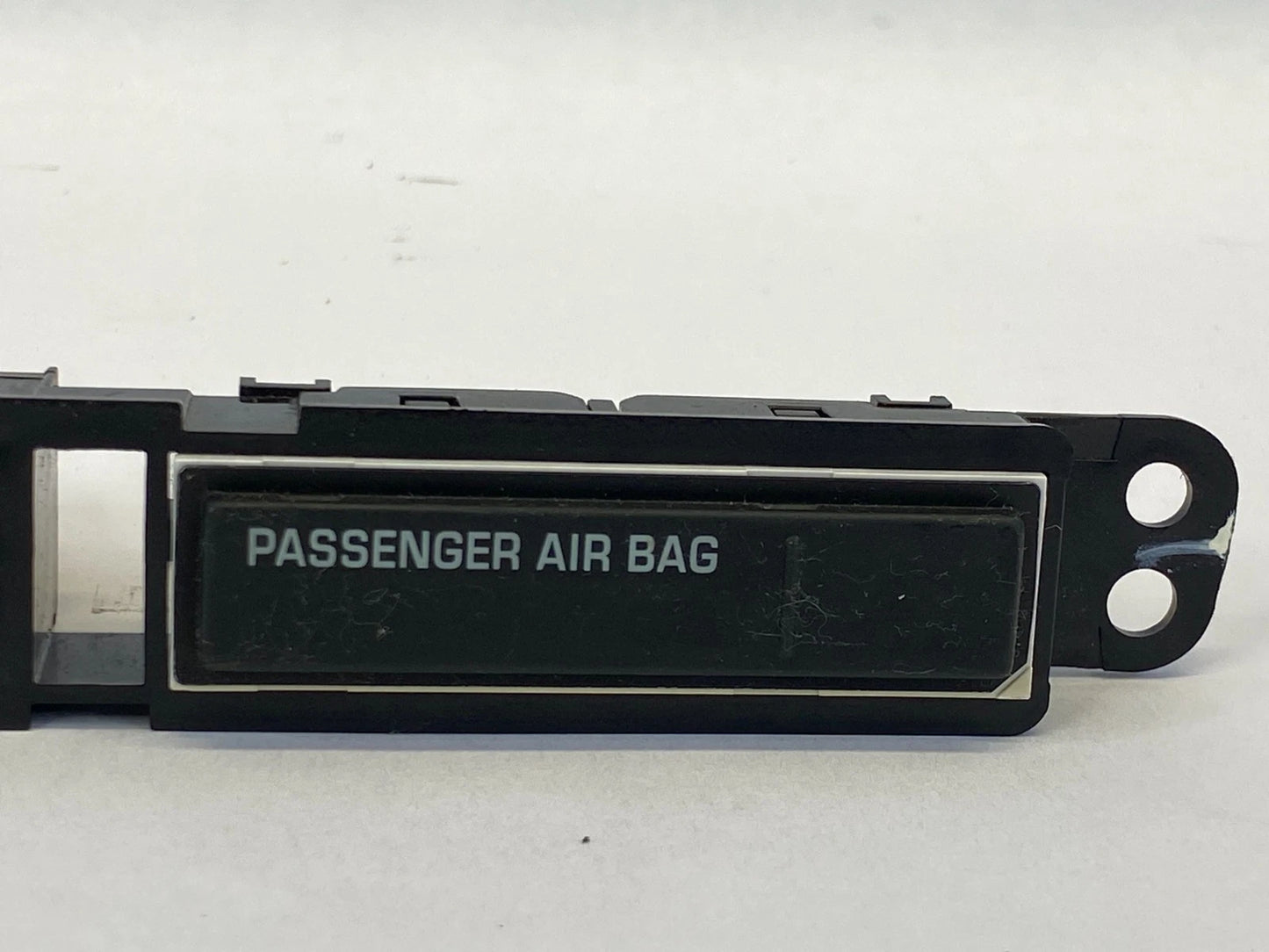 2009-2012 CHEVY TRAVERSE DASH HAZARD LIGHT INFO CONTROL SWITCH PANEL 25828898