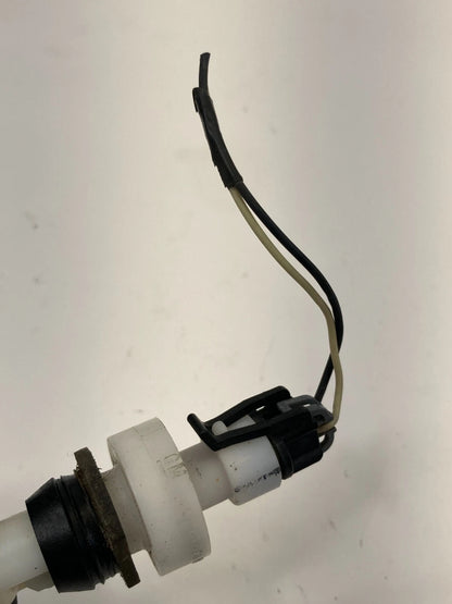 2006 2007 2008 PONTIAC GRAND PRIX WINDSHIELD WASHER FLUID LEVEL SENSOR OEM