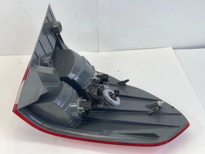 2005-2007 HONDA ODYSSEY RIGHT PASSENGER TAIL LIGHT OUTER TAIL LAMP TAILLIGHT OEM