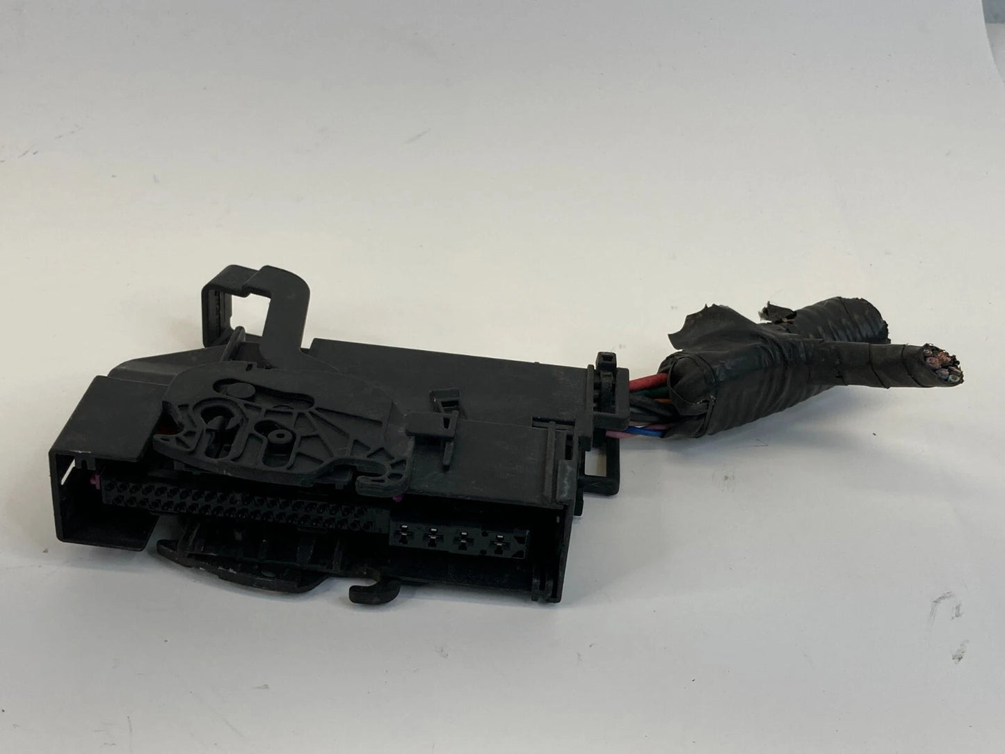 07 08 INFINITI G35 SEDAN 3.5L AT RWD ABS ANTI LOCK BRAKE PUMP PLUG CONNECTOR OEM