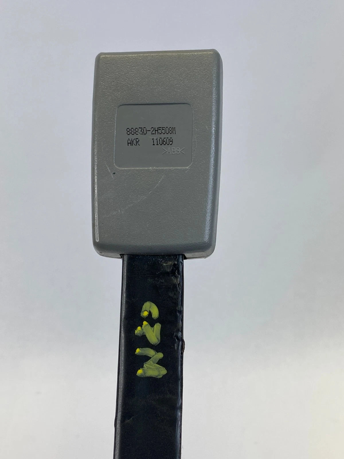 2007-2010 HYUNDAI ELANTRA SEDAN FRONT LEFT DRIVER SIDE SEAT BELT BUCKLE OEM
