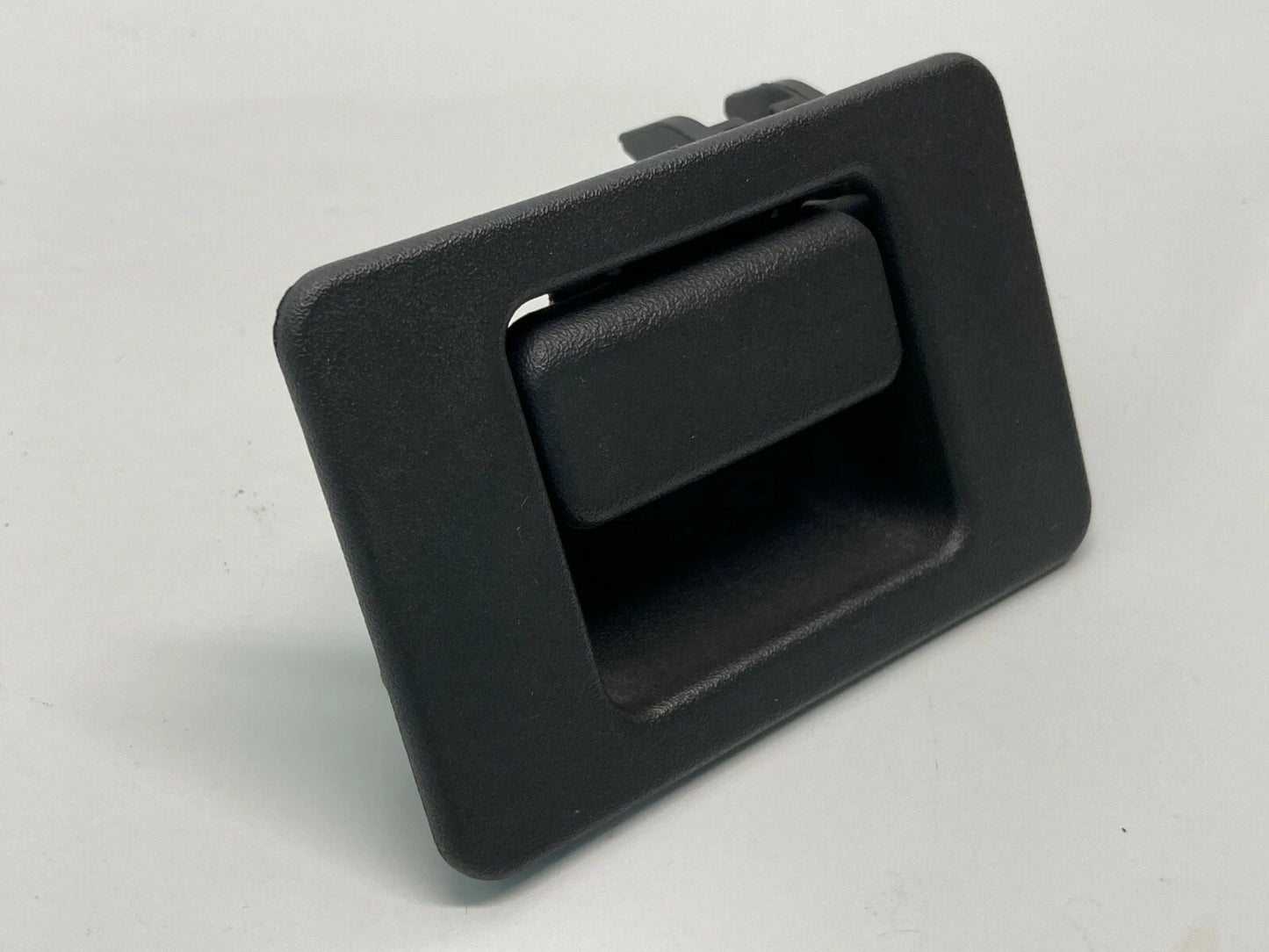 2002-2005 FORD EXPLORER GLOVE BOX LATCH HANDLE DOOR STORAGE ASSEMBLY OEM