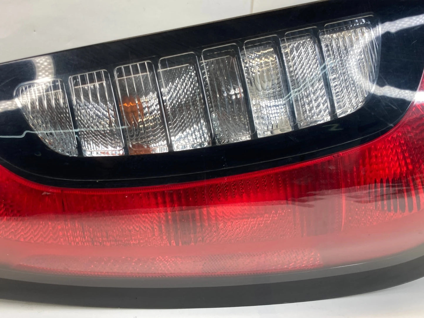 2014-2019 Kia Soul Rear Left Driver Side Tail Light Taillight Lamp 92401-B2