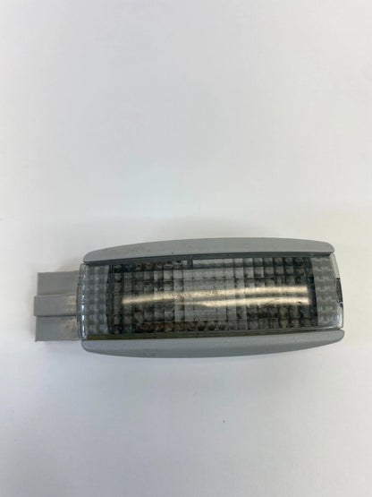 1998-2010 VOLKSWAGEN BEETLE FRONT SUNVISOR LAMP SUN VISOR VANITY LIGHT 3B0947113