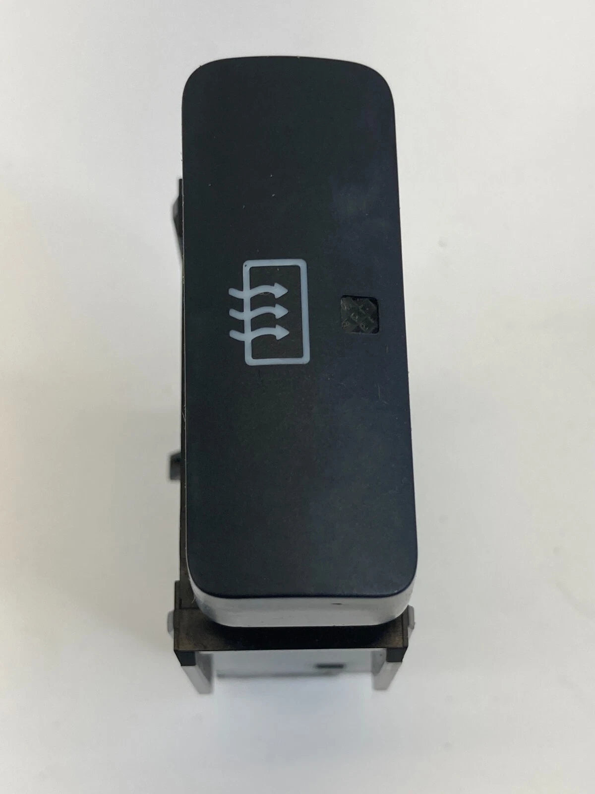 03-08 TOYOTA COROLLA REAR DEFROSTER CONTROL CONTROL SWITCH BUTTON 15A410 OEM